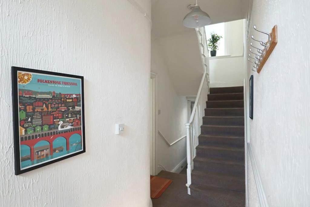 4 Bed Home 3 Mins From Harbour + Sandy Beach Фолкстон Екстер'єр фото