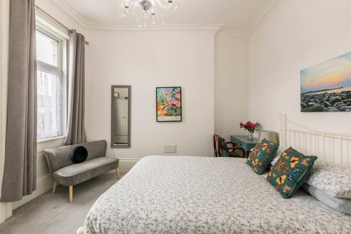 4 Bed Home 3 Mins From Harbour + Sandy Beach Фолкстон Екстер'єр фото