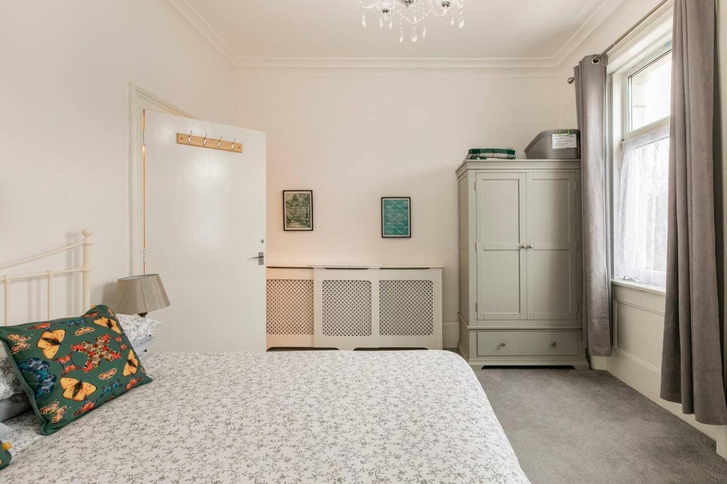 4 Bed Home 3 Mins From Harbour + Sandy Beach Фолкстон Екстер'єр фото