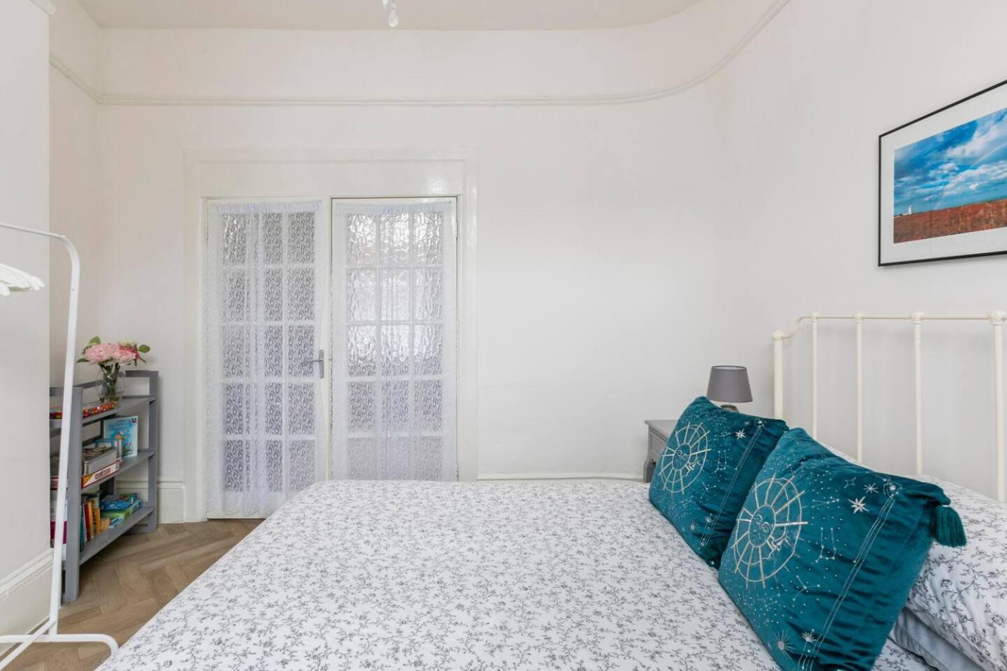4 Bed Home 3 Mins From Harbour + Sandy Beach Фолкстон Екстер'єр фото