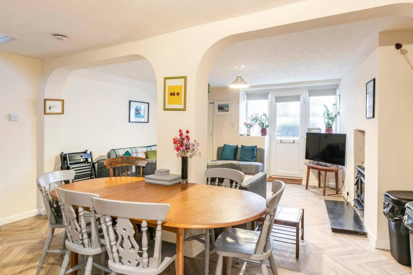 4 Bed Home 3 Mins From Harbour + Sandy Beach Фолкстон Екстер'єр фото
